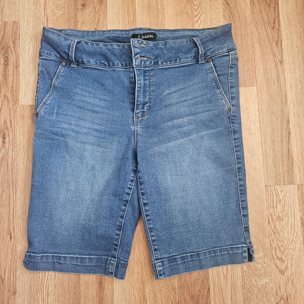 D. Jeans Stretch Denim Bermuda Shorts Women’s 12 Blue Mid Rise Casual Summer
